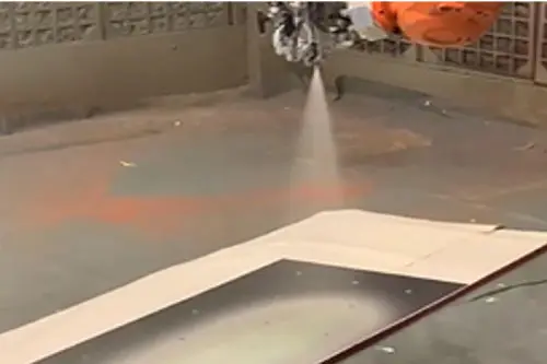 sprayable foaming adhesive